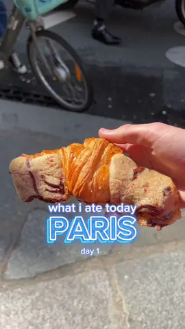 come eat with me in paris #food #whatieatinaday #paris #traveltiktok 