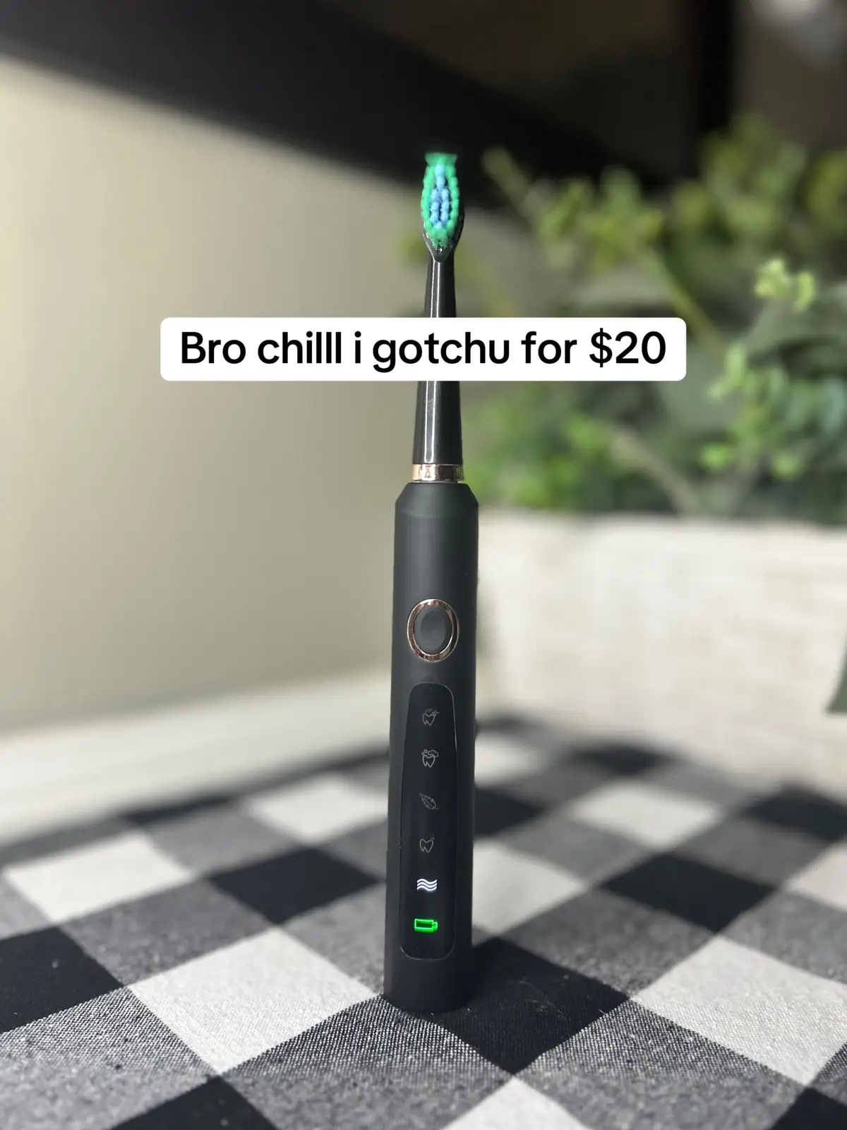 Summer is coming boys get those teeth on point, this electric toothbrush got me in check! #sonictoothbrush #electrictoothbrush #toothbrush #yellowteeth #oral #badbreath #teethwhitening #hygiene 