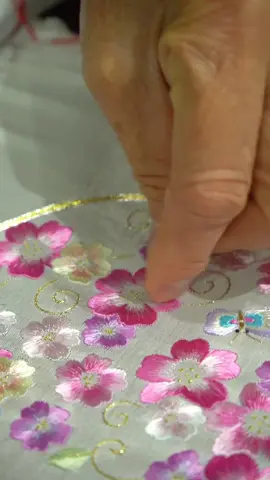 #SuzhouEmbroidery #HandMade #Arts #HappyNewYear #ChineseLuxury 
