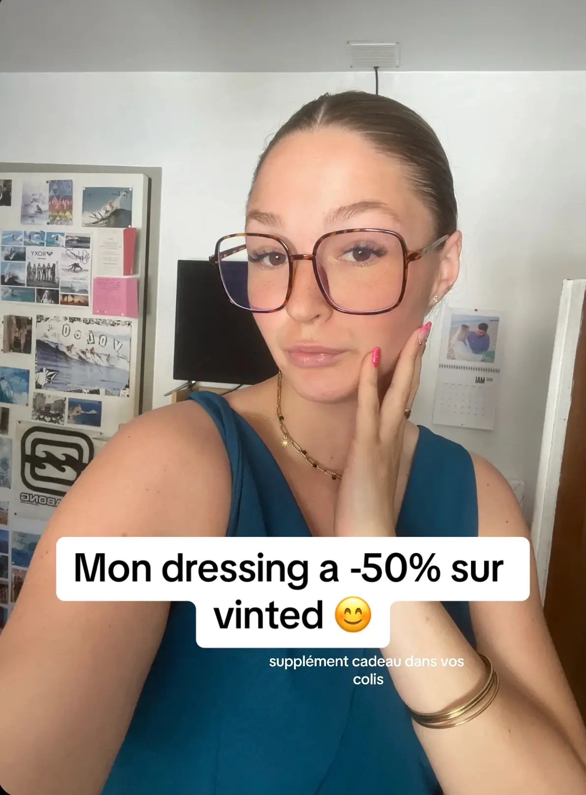 Qui met des cadeaux dans leur colis aussi ? 😚 #vinted #dressingvinted #colisvinted #vetement1euro #pourtoi 