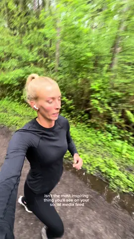 My next running goal 👀 and no, it’s not a marathon! 🏃‍♀️💨   I’m focusing on running faster, not further so I’ve signed up for a 5km race in July! I’m honestly pretty nervous as I’ve never ran in a race before but figured it’s time to get out my comfort zone and try something new!  I’m using @Runna to prepare for my race and hopefully improve my 5km time! It is what got me to achieve my half marathon goal and I loved the process. It’s tailored to my schedule and needs, plans out all my workouts and allows me to just focus on the important stuff - running & recovery! You can use my code ZANNA to get 2 weeks free on the Runna app ♥️ 