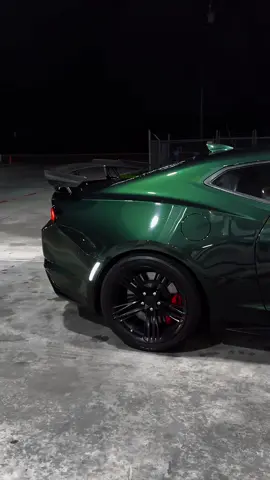 Emerald🧪 #camarozl11le #camarozl1 #zl11le #camaro #cars #rallygreenzl1 #car #chevy #chevycamaro #rallygreen #v8 #zl1 #musclecar #camarosonly #supercharged #lt4 #camarones #foryoupage #foryou #fyp 