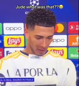 At the end he felt embarrassed 😭😂 #judebellingham #funny #obbsessed #laliga #interview #jb5 #foryoupage 