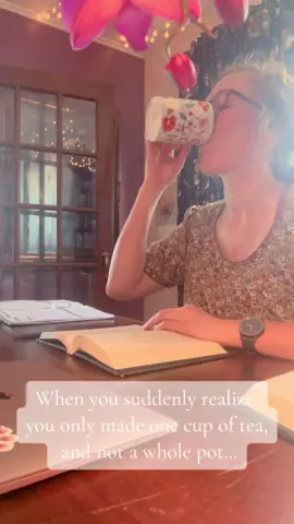 If you know, you know. ☕️🫖 #writersoftiktok #authorsoftiktok #tea #teadrinker #writerlife 