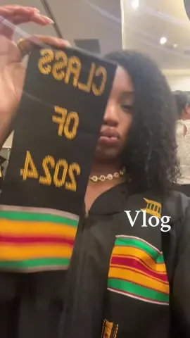 Vlog: Senior Mwambo & Final Presentation #Vlog #graduate #senioryear #College #UMiami 