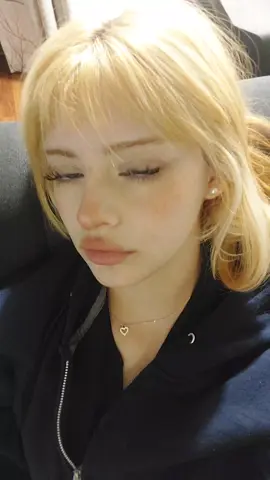 borrador de cuando era rubia