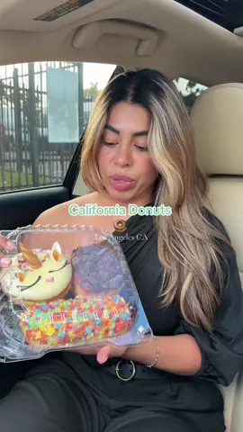 Vamos a comprar donuts. Donut shops in Los angels. Donuts en los angeles. #donuts #donutshop #donas #californiadonuts 