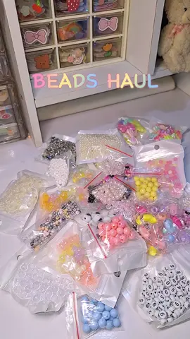 my first beads😍 trying a new hobby💗🎀✨️🤍 #beads  #manikmanik  #beadshaul  #accessories  #meronce  #beadsring  #strapphonebeads  #shopeehaul 
