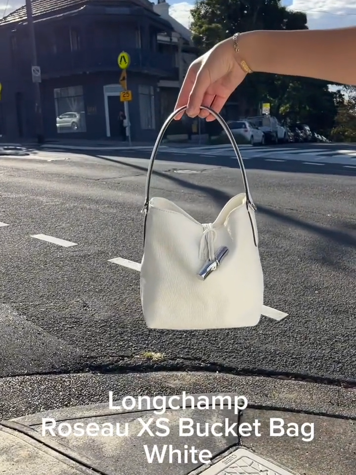 🌸 The Bag of the Week 🌸 @longchampRoseau XS Bucket Bag White #fyp#longchamp #white #bag #outfit #pr #pragency