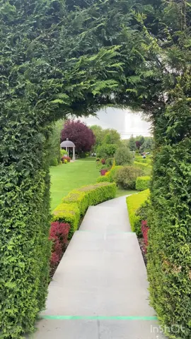 📍I Giardini di Zoe, Hunedoara county 🇷🇴 #foryou #foryoupage #beautifuldestinations #places #PlacesToVisit #romania #beautifulromania #garden 