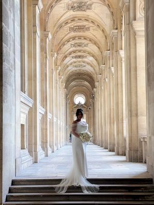 At the Louvre Gallery #elopement #pariswedding #pariselopement #elopementphotographer #wedding #paris #bridal #bridaldress #bridallook 