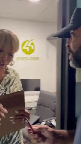 When the delivery man tells Amber he cheated!  #foryoupage #kountrywayneskits #kountrywaynecomedy #kountrywaynelive #kountrywaynenewvideos #kountrywayne #kountrywayneskits #foryoupage #viraltiktok 