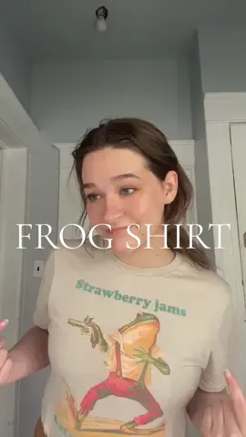 Frog shirts 🐸 10/10 ✨ #funnyshirts #funnytee #frogs #frogshirt #frogtok #funnyshirt #jokes 