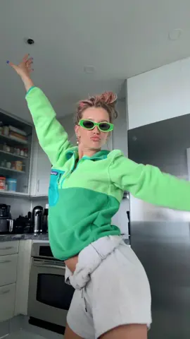 Please sponsor me @Patagonia #patagonia #granola #dance #miami 