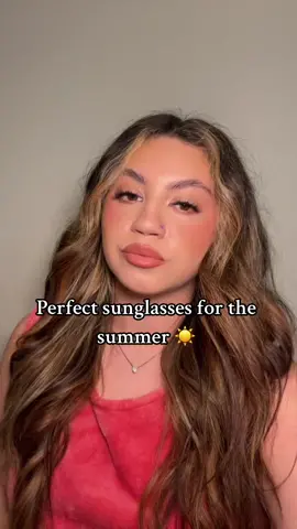 My face is so small. But these are so cute!! #sunmervibes #percectshades #fypage 
