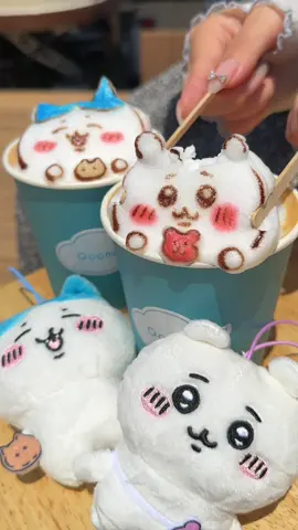 福岡の糸島に最近オープンした可愛すぎて飲めない3Dラテアート🥰 ◎ 3Dラテアート　¥1,000 【店舗名】Qoomo(くーも)糸島[3Dラテアートカフェ] 【住所】福岡県糸島市志摩桜井５８０４−７ 【アクセス】赤隈駅バス停から徒歩1分 【営業時間】11:00-17:00 【定休日】火曜、水曜 【予算】￥1,000～￥2,000 糸島に最近オープンした 3Dラテアート専門店☺️ 自分の好きなキャラクターを リクエストしたらその場で ラテアートをつくってくれます！ 糸島に遊びに行く時は 是非行ってみてね〜 #福岡グルメ #japanesefood #tiktokfood 