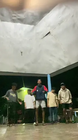 Brazilian people 😂#fyp #zxycba #masukberanda #dance #maumeredepaulo #nttpride🏝🔥 @Krillin @Dhiro @ucillll 