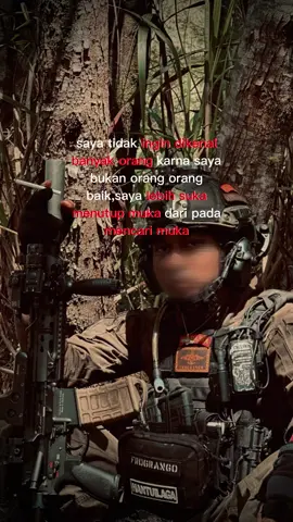 Ketika semua merasa mereka  yang terbaik ... Tetap tenang ... Tetaplah menjadi diri mu ,lebih baik dibenci karna sifat asli mu dari pada harus menjilat dan bermuka dua untuk di sukai banyak orang !!! . . . #CapCut #kopaska #frogrango #naval #special #war #fare #frogman #team #tni #tnial #fyp #military #indonesia 