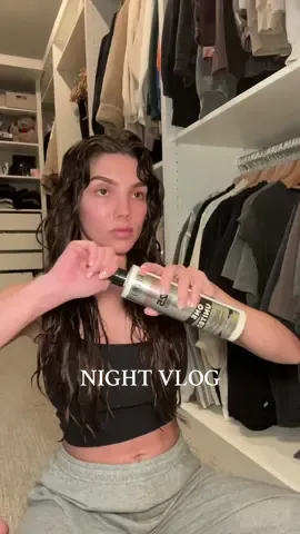 Relaxing night ☺️🤍 have you ever tried diamond art?!  #nightvlog #hairwashday #curlygirlmethod #heatlesscurls #diamondart #relaxingevening #fyp #foryou #trending #viral #nighttimevlog #hairtok #paintbynumbers 
