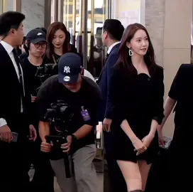 She's so untouchable 🤷🏻‍♀️ #Seohyun #少女時代 #SNSD #소녀시대 #GirlsGeneration #Taeyeon #Sooyoung #Yuri #Hyoyeon #Sunny #Tiffany #YoonA  
