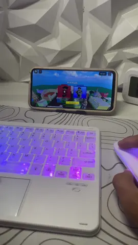 Obsessed with this keyboard😍 #fyp #affiliatemarketing #roblox #bloxfruits #keyboardforphone #rgbkeyboard #marketingstrategy 