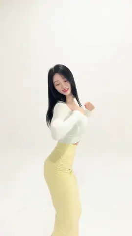 baddie friend🙈   #challenge #dance #selfie #셀카  #OOTD #look #dailylook #daily #2글 #2gle #workout 