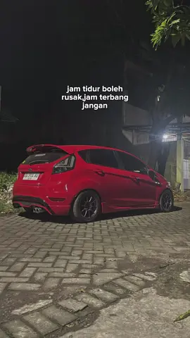 Yang merah jangan sampai lolos #redcars #menyalaabangkuh🔥 #merahgakpernahsalah❤ #mobilmakassar #makassartiktokers 