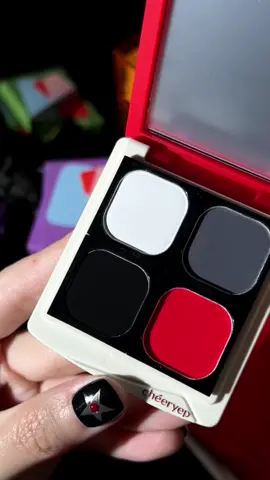 ⁺‧₊˚ ཐི⋆unboxing⋆ཋྀ ˚₊‧⁺ @cheeryep_makeup single eyeshadows 奇色妙想collection #cheeryep #cbeauty #chinesemakeup #eyeshadows #eyeshadowswatches #makeup #sneakpeek #trendingmakeup #unboxing #singleeyeshadow #reelsvideo #gothmakeup #blackandred 