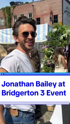 I saw Jonathan Bailey, aka viscount Anthony Bridgerton, at the Bridgerton Season 3 promenade in New York City today and had to tell him how much we loved his met gala after party photo with Phoebe Dynevor aka Daphne Bridgerton. #bridgerton #anthonybridgertonedit #jonathanbailey #jonathanbaileyedit 