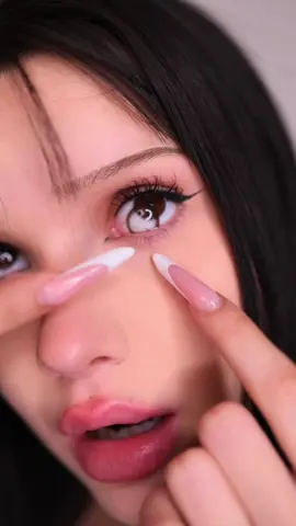 How to apply lenses with XXL nails 💅🏼 #contactlenses#contactlensestips#contactlenseshack#contactlensestips#contactlenstutorial#pupilentes#lentesdecontacto#lentillas 