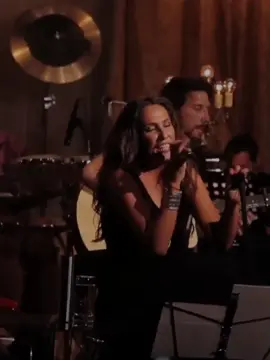 Llegaste a mi 🤍🎵 Y ahora tu - Malú #yahoratu #malu #fby #fbyツ #lentejas #pinchetiktokponmeenparati 