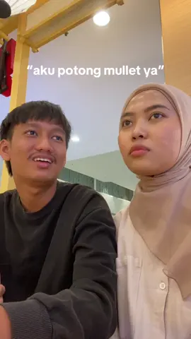 walopun ujung2nya dia nurut sm gue WKWK☺️ tp berdebat mulu ni grgr si mullet mana sih si mullet maju lu @Raaa 
