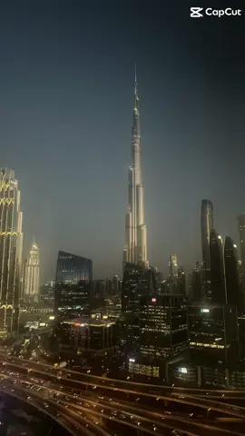 My compliments to Sheikh Mohammed bin Rashid Al Maktoum who made this  wonderfull city 20 years ahead of other cities in the world! I wish to meet you one day!#dubai #welldone 👏👏👏