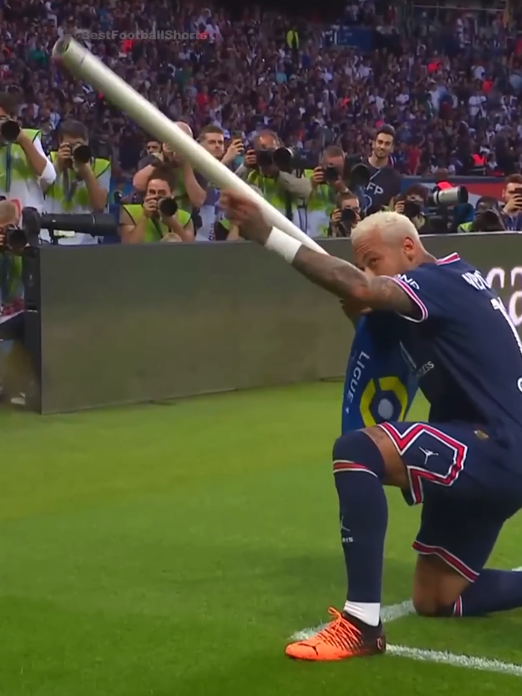 Players vs Corner Flags🤯🔥 #football #corner #neymar #moments #fypシ゚viral