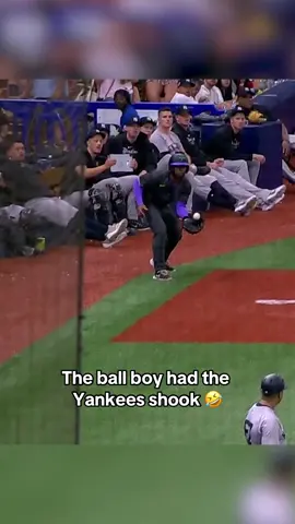 The reactions though 😭😭😭 #MLB #yankees #funny #baseball 