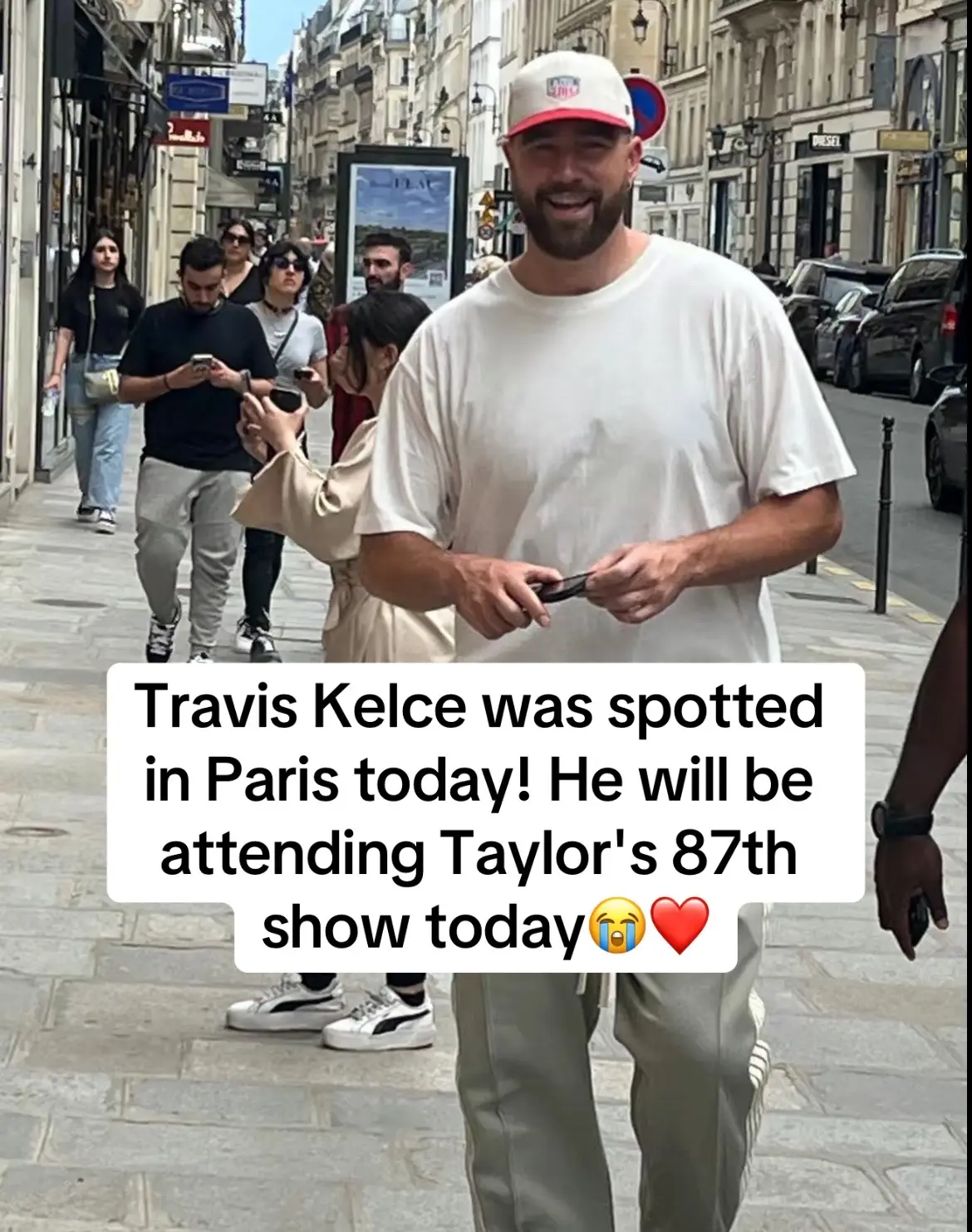 Travis Kelce has been spotted strolling in Paris!! He'll get to hear Taylor sing So High School omg🥹🫶🏼 #taylorswift #traviskelce #theerastour #tayvis #sohighschool #thetorturedpoetsdepartment #ttpd #kansascitychiefs #concert #swifties #swifttok #parisfrance #liveperformance #couplegoals