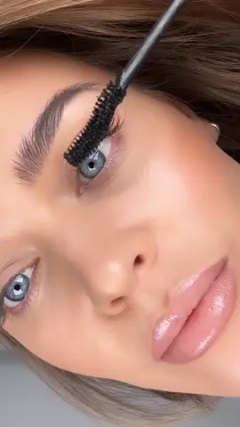 Ad Not to be dramatic or anything but this mascara is dramatically good @Lancôme Hypnôse Drama for the win! #wearhypnose #hypnosedrama #lancomemakeup #lashes #makeup 