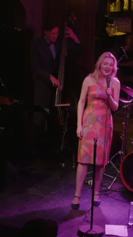 we communicate in many ways 🥰 #jazztok #vocaljazz #baublesbanglesandbeads #OnTour 