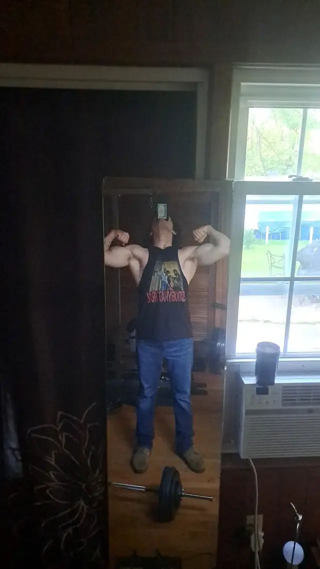 pump check! still putting in the work almost every day 😁