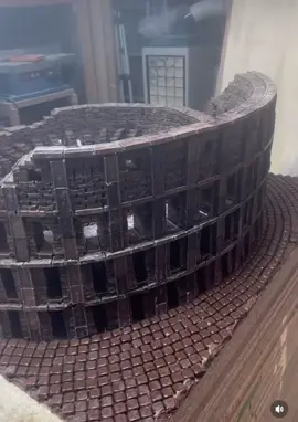 Colosseum made of chocolates 🍫 #colosseum #rome #italy #chocolate #art #creative #coliseum #food #foodtiktok #trending #viral #pinoy #slovenia #croatia #fyp #foryou #CapCut 