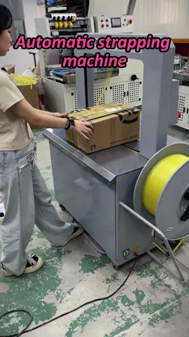 If you haven't used this machine, come and have a look!#packingmachine #strappingmachine #cartonstrappingmachine #wrappingmachine #cartonsealer #foryou #tiktok 