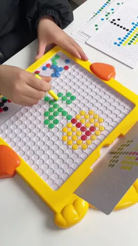 DIY magnetic painting board, not afraid that beads will be swallowed by the baby, made of safety materials💗💗💗#toysforkids #fyp #magneticpainting #giftideas #toy #DIY 