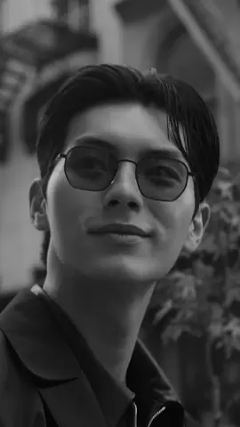 Korean actor Lee Chae Min feels the vibes of New York City street in Calvin Klein's new sun & optical styles. Minimal eyewear designs for  everyday statement styling. (Styles: CK24109SLB & CK24106LB)  Discover store on:  https://i.imgur.com/q5s3E69.jpeg #CalvinKleinEyewear