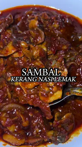 Sambal Kerang untuk makan dengan nasi lemak. Nak tggu pecah minyak 1jam lebih ekkk. 