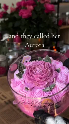 and they called her Aurora - Candle #mladymercury #themedcandles #disney #candlemaker #aurora #sleepingbeauty 