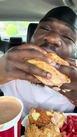 #mukbang #mukbangvideo #foodies #asmreating #burritomukbang #fypシ #l4 #foodmukbang #chipotle #wing #wingstop #eatingshow #lovefood #burgerking #americanmukbang 