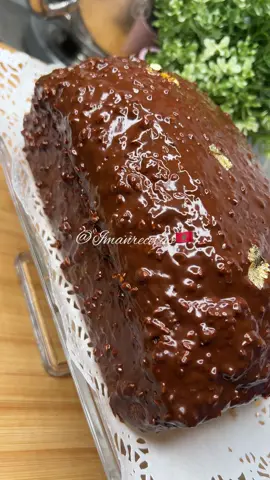 ‎كيك بالشكلاط معلك و لذيذ👌المقادير⬇️⬇️ . . . Follow @imarecetas  Follow @imarecetas  Follow @imarecetas . . . قياس المول المستعمل :25cm ‎3بيضات رشة ملح ‎1ساشي سكر فانيلا  ‎1كأس سكر حبيبات  ‎1كأس إلا ربع زيت ‎1كأس لبن رايب ‎2ساشي كاكاو مر ‎2كيسان و نصف دقيق أبيض ‎2ساشي خميرة الحلويات  . التزيين: ‎150 غ شكلاط نوعية جيدة  ‎2معالق زيت نباتية ‎50غ لوز محمر و مهرمش .  . . #cuisinemarocaine🇲🇦#كيك #imarecetas ‎شهيوات_مغربية_مطبخ_مغربي_شهيوات_كوزينتي_مغربية_وافتخر_ 💞 💞 💕 💕 💞 💞 #شاي #شاي_اخضر# #شهيوات_مطبخي_وصفاتي_المتواضعة_المطبخ_المغربي_شهيوات_مغربية_صنع_يديا marocco# فطور_مغربي# maroc# #المطبخ_المغربي_الاول_عربيا_وافريقيا_والثاني_عالميا_بعد_فرنسا #مغربي ‎مغربية# 🇲🇦marocaine #cuisinemarocaine #marocaine#مغربية_وافتخر #كيك_شكلاتي #المطبخ_المغربي# #شهيوات_مغربية #مغربيات_تيك_توك 