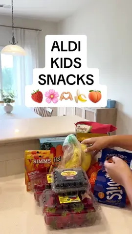 Dinner haul next?!  #aldifinds #aldihaul #aldisnacks #snackhaul #kidssnacks #kidssnackideas #snackideas #healthysnacks #toddlermom #momoftwo #balancedlifestyle 