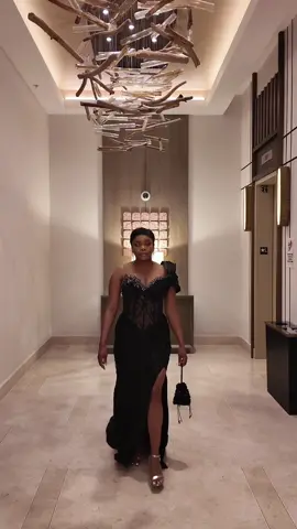 𝓲’𝓶 𝓽𝓸𝓸 𝓵𝓲𝓽 𝓽𝓸 𝓭𝓲𝓶 𝓭𝓸𝔀𝓷 𝓪 𝓷𝓸𝓽𝓬𝓱…. Celebrating the beautiful and brilliant @modolinealtenor last night was an amazing time! 🖤❤️ Details:  Dress: @laraevelyndesigns  Earrings: @amazonfashion  Bag: Thrifted @goodwillstores  Shoes: #TomFord   Hair & Makeup: @dr.martin_md  Styles by: @dr.martin_md  #Ankara #HappyBirthdayMo #blackgirlluxurylifestyle #BlackGirlLux #GalaWear #formalgown #imjustagirl 