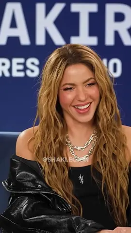 Shakira sobre el amor / Shakira talks about the Love.  #shakira #foryou #foryoupage 